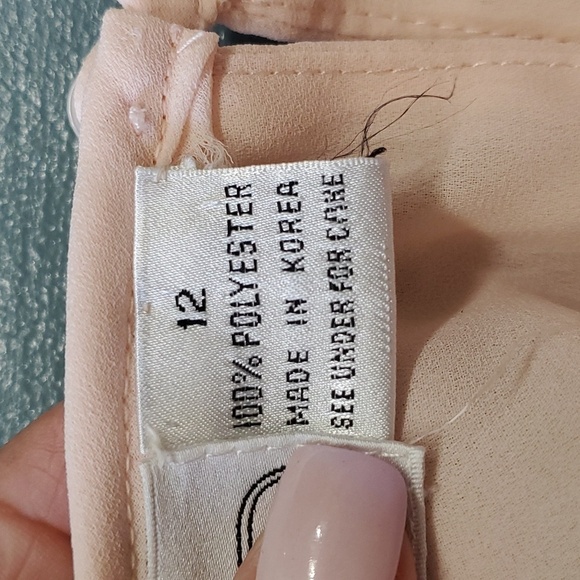 Liz Robers, vintage blouse. Size 12. Long sleeves, chiffon, lovely pearl buttons - Picture 9 of 12